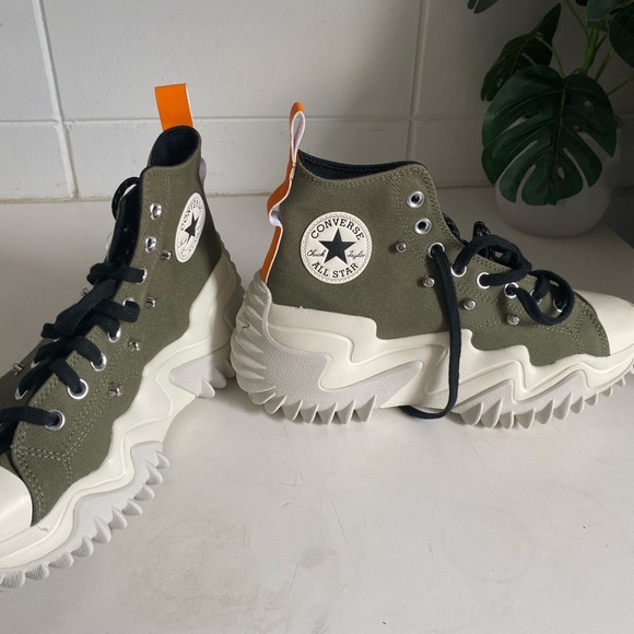 Nice shoes!! - Picture 2 of 10